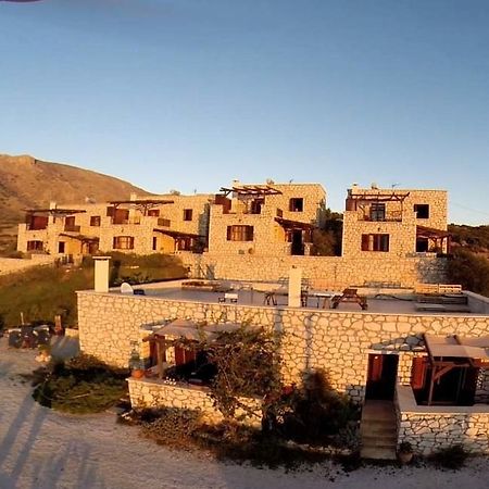 Ville Du Soleil - Exclusive Homes With Rustic Charm And Sensational Views Of The Mediterranean Sea Makrýgialos Buitenkant foto