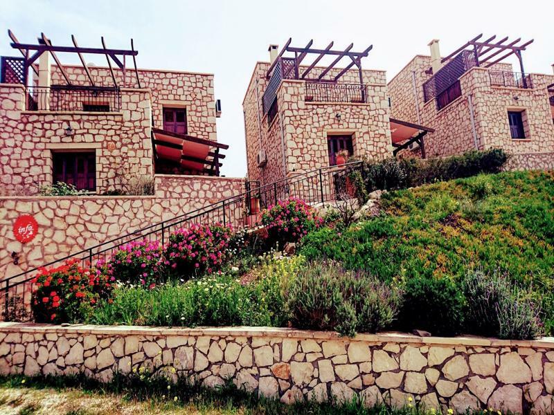 Ville Du Soleil - Exclusive Homes With Rustic Charm And Sensational Views Of The Mediterranean Sea Makrýgialos Buitenkant foto