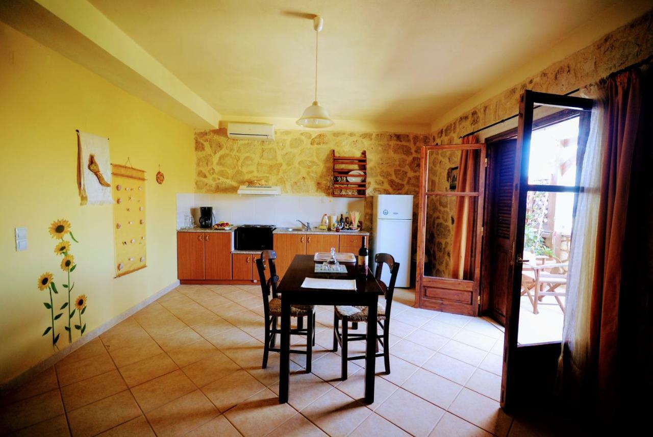 Ville Du Soleil - Exclusive Homes With Rustic Charm And Sensational Views Of The Mediterranean Sea Makrýgialos Buitenkant foto