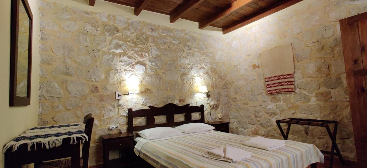 Ville Du Soleil - Exclusive Homes With Rustic Charm And Sensational Views Of The Mediterranean Sea Makrýgialos Buitenkant foto